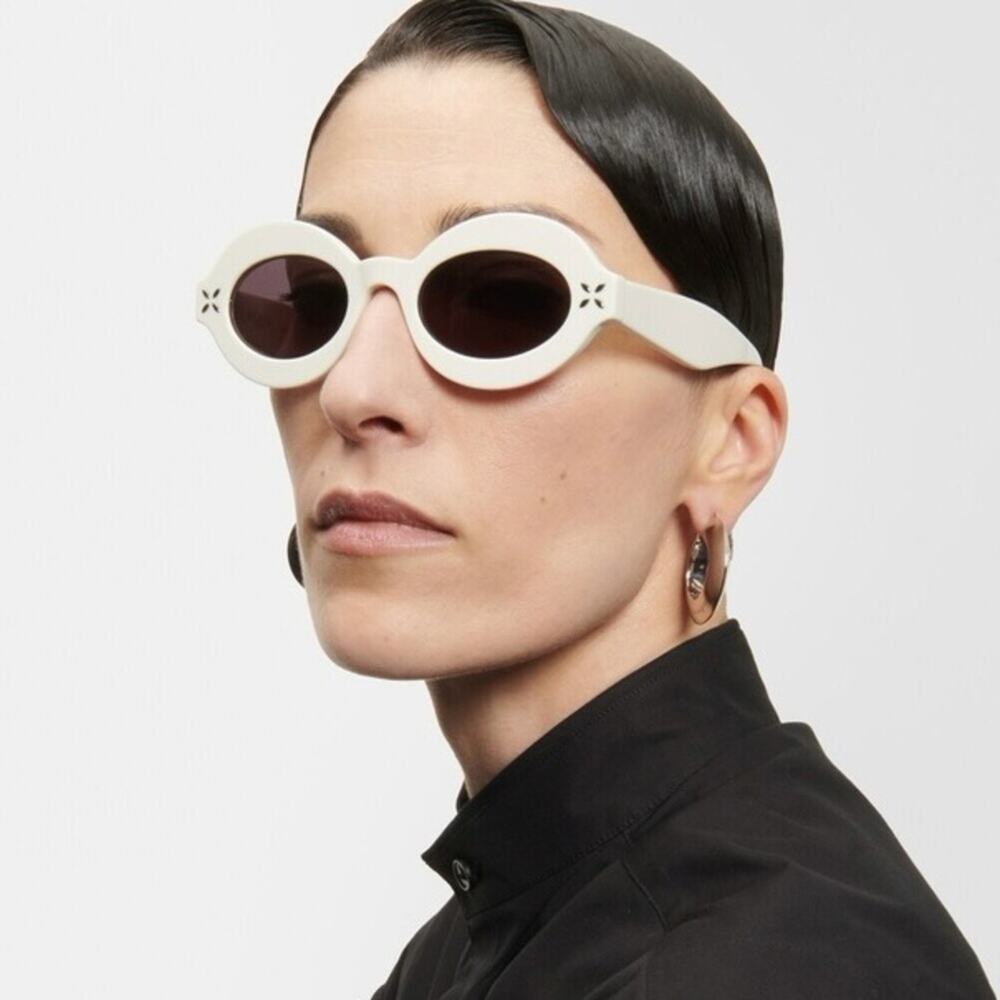 New! Alaïa White Oval Sunglasses AA0059S 002, Authentic - Picture 9 of 16